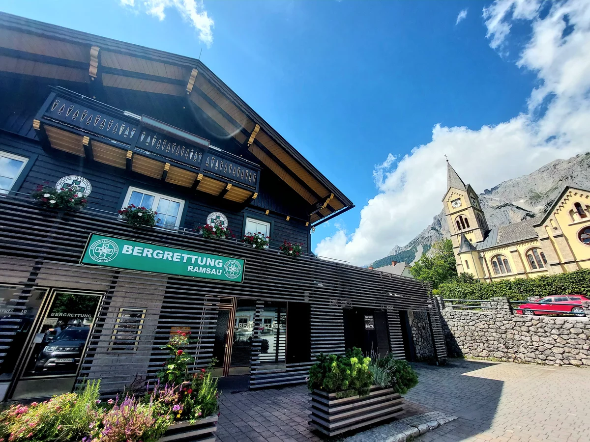 Drehort - Die Bergretter Zentrale in Ramsau am Dachstein