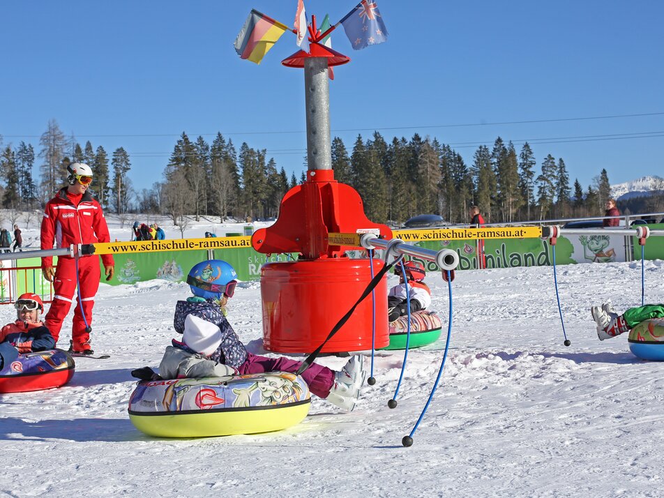 Winterwochenprogramm Bambini "Hallo Tag"  - Imprese #1 | © Alpincenter