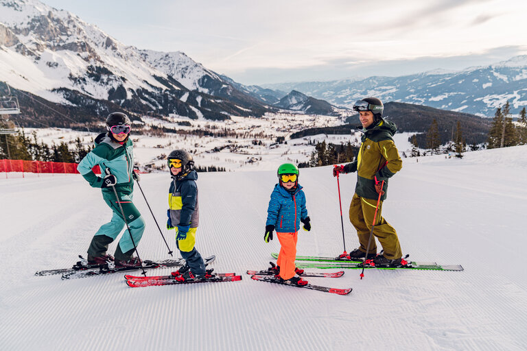 Winterwochenprogramm Bambini "Hallo Tag"  - Imprese #2.2 | © Ski Rittisberg