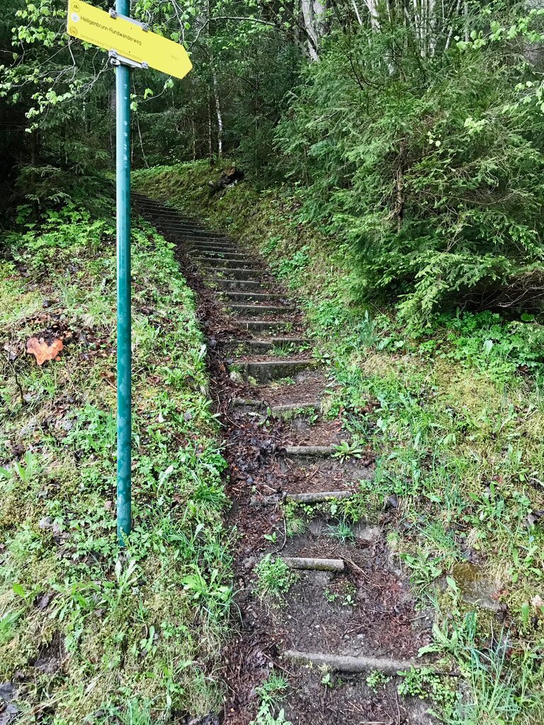 Stufenabgang nach dem Heiligenbründl