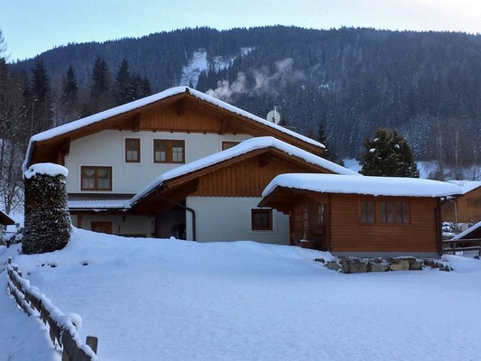 Apartment Gia - Hausfoto im Schnee