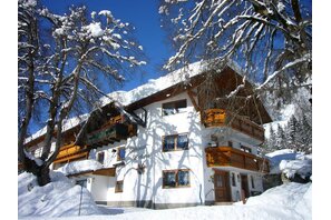 unser Haus im Winter | © Familie Wieser - www.wiesbach.at