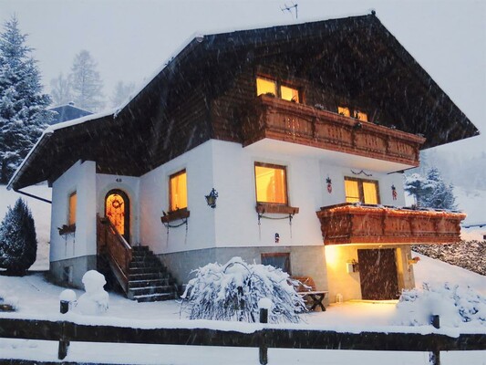 Haus Bergland in winter