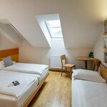 obrázek triple room with shower, WC